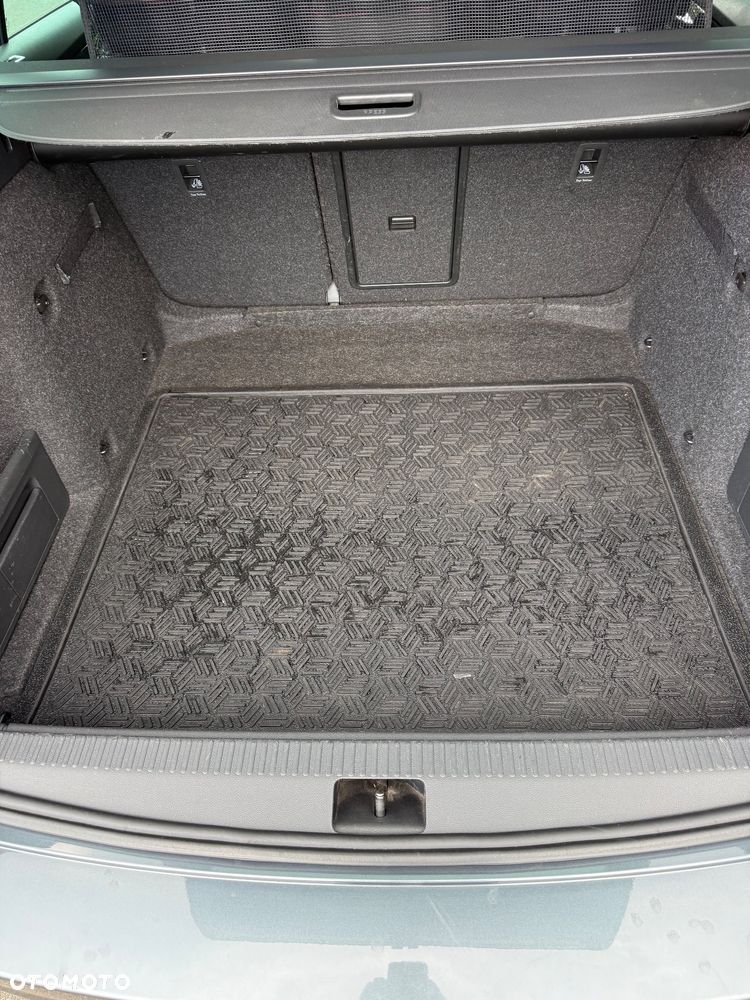 Skoda Octavia 1.6 TDI DSG Premium Edition - 20