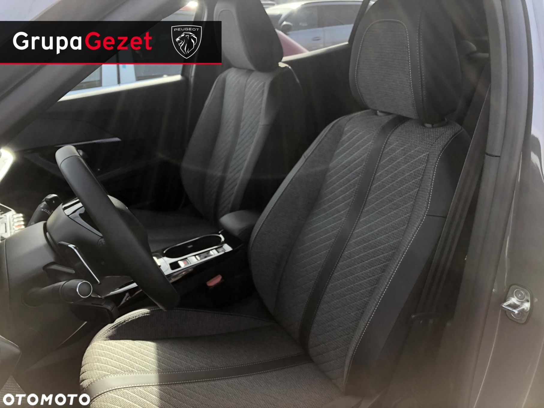 Peugeot 2008 - 8