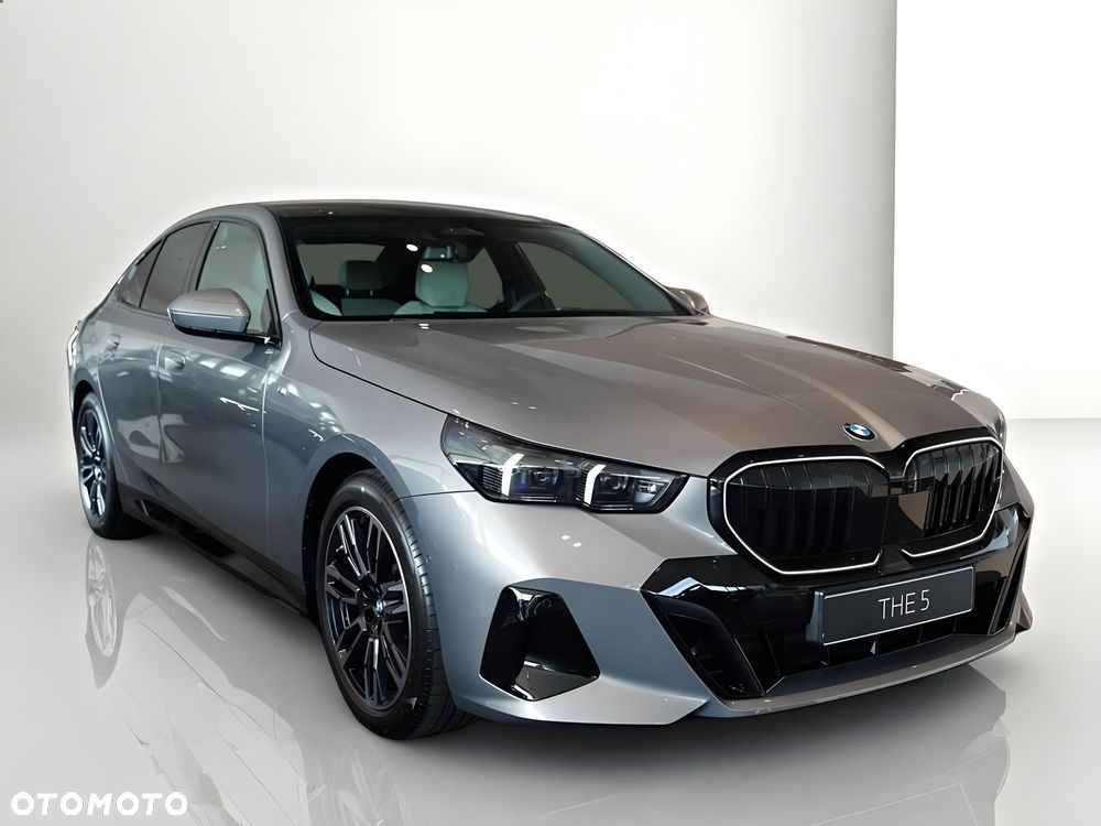 BMW Seria 5 520i mHEV M Sport - 4