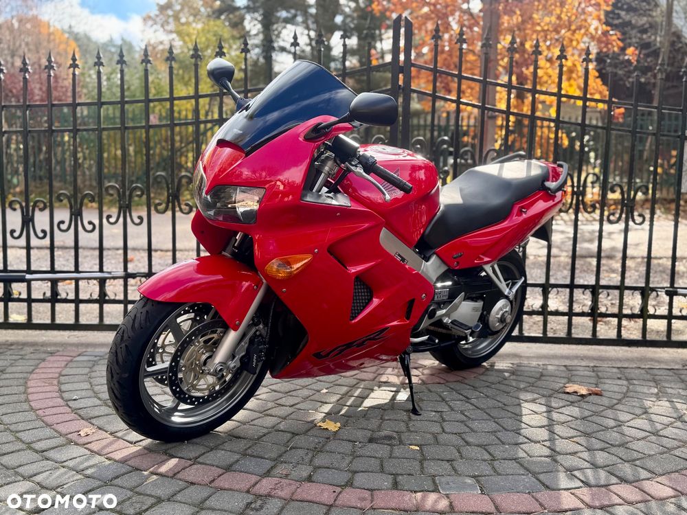 Honda VFR - 5