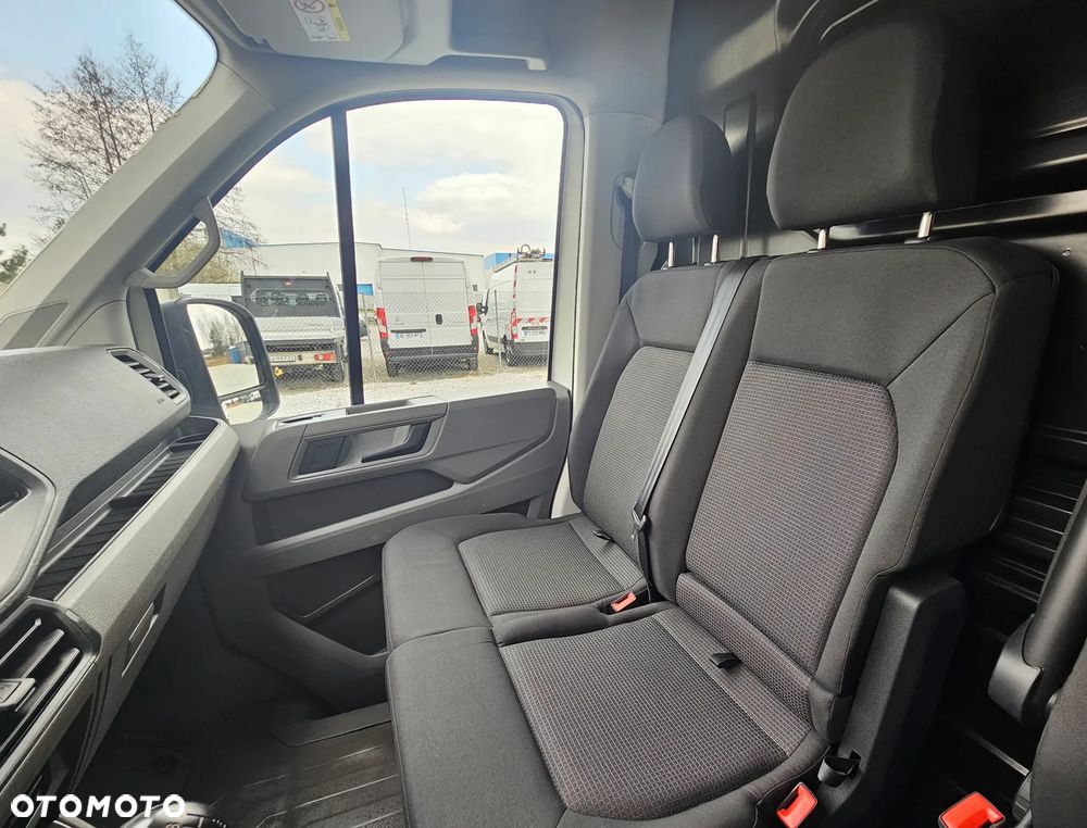 Volkswagen CRAFTER - 11