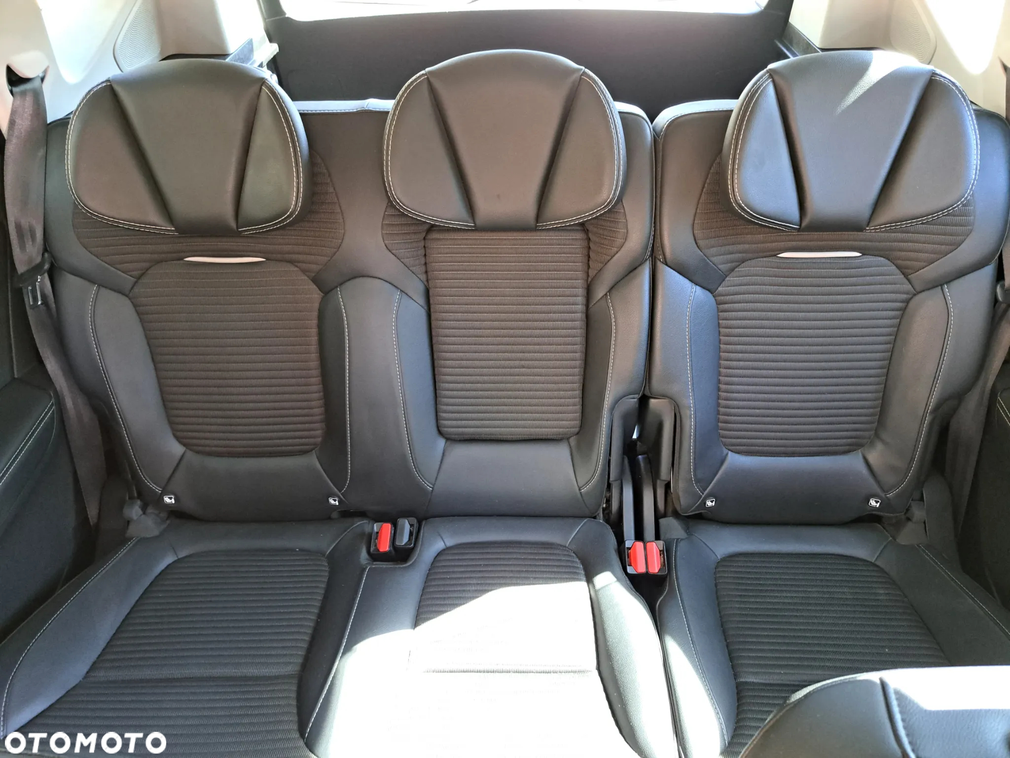 Renault Scenic 1.6 dCi Energy Bose - 26