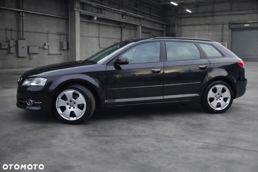 Audi A3 Sportback 2.0 TDI DPF quattro S line Sportpaket (plus) - 4