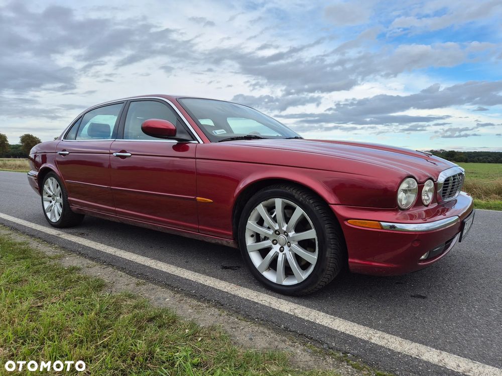 Jaguar XJ Super V8 (LWB) - 15