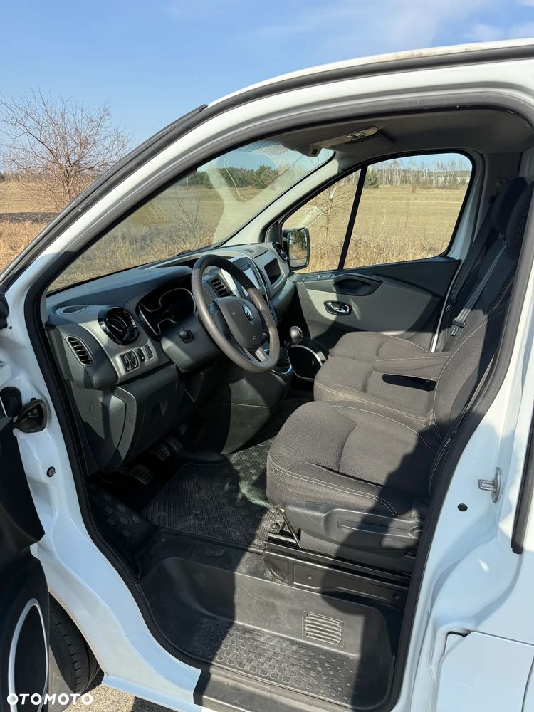 Renault Trafic - 13