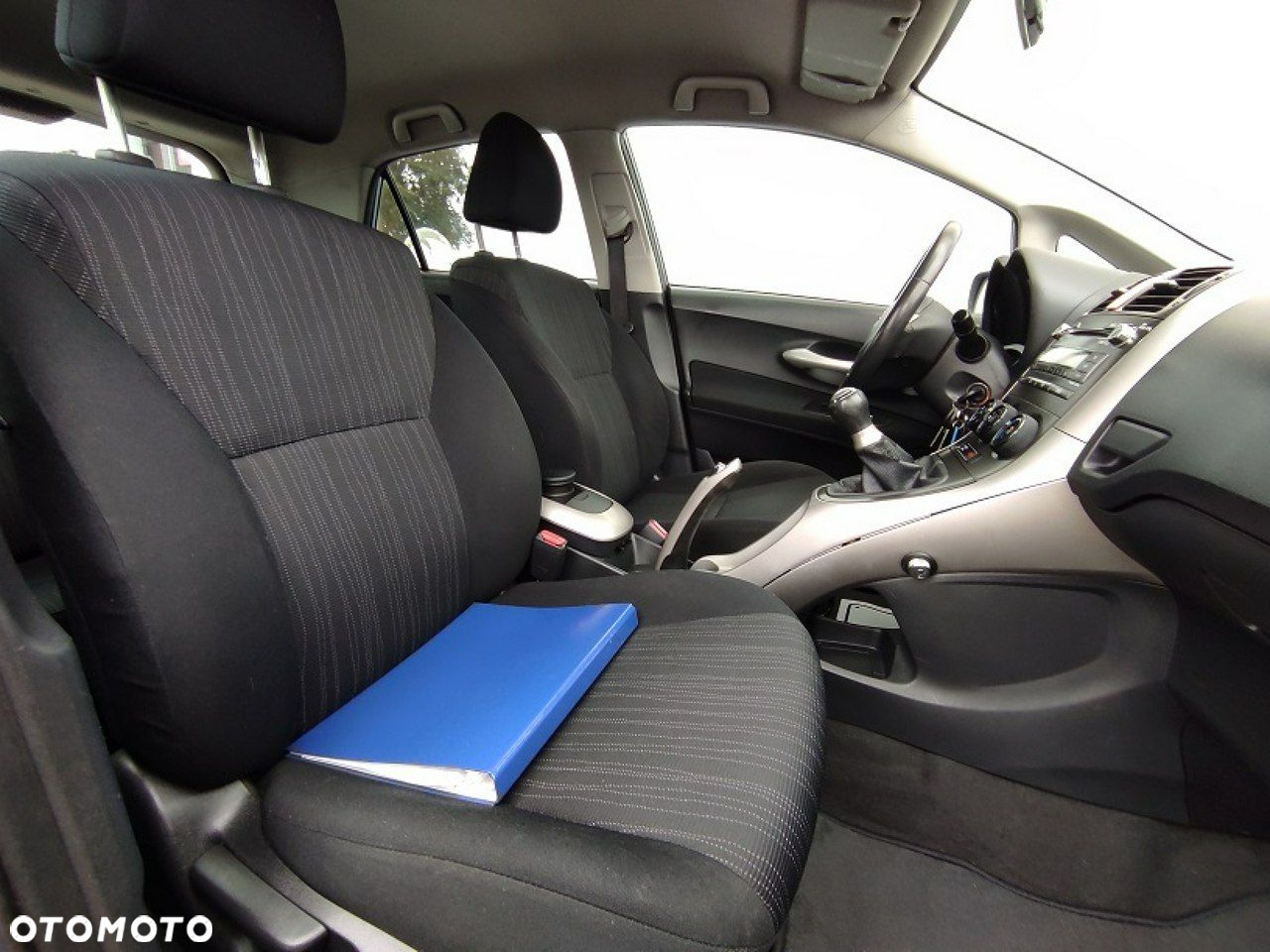 Toyota Auris - 12