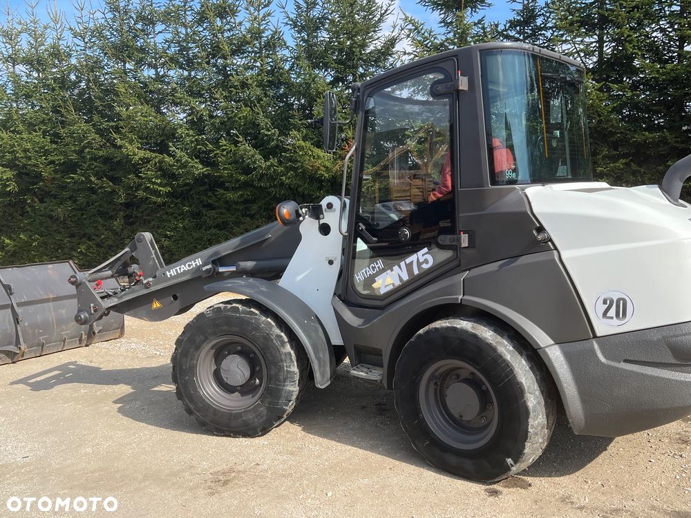 Hitachi ŁADOWARKA HITACHI ZW75 szybkozłącze hydr. Łyżka widły Cat 906 907 908 Deutz Volvo Liebherr Zw 75 5ton szybka jazda! MECALAC Jcb - 12