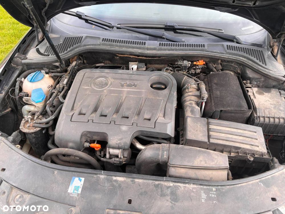 Skoda Superb 2.0 TDI DSG Ambition - 32