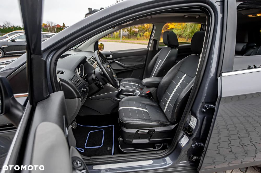 Ford Kuga 2.5 4x4 Titanium - 20