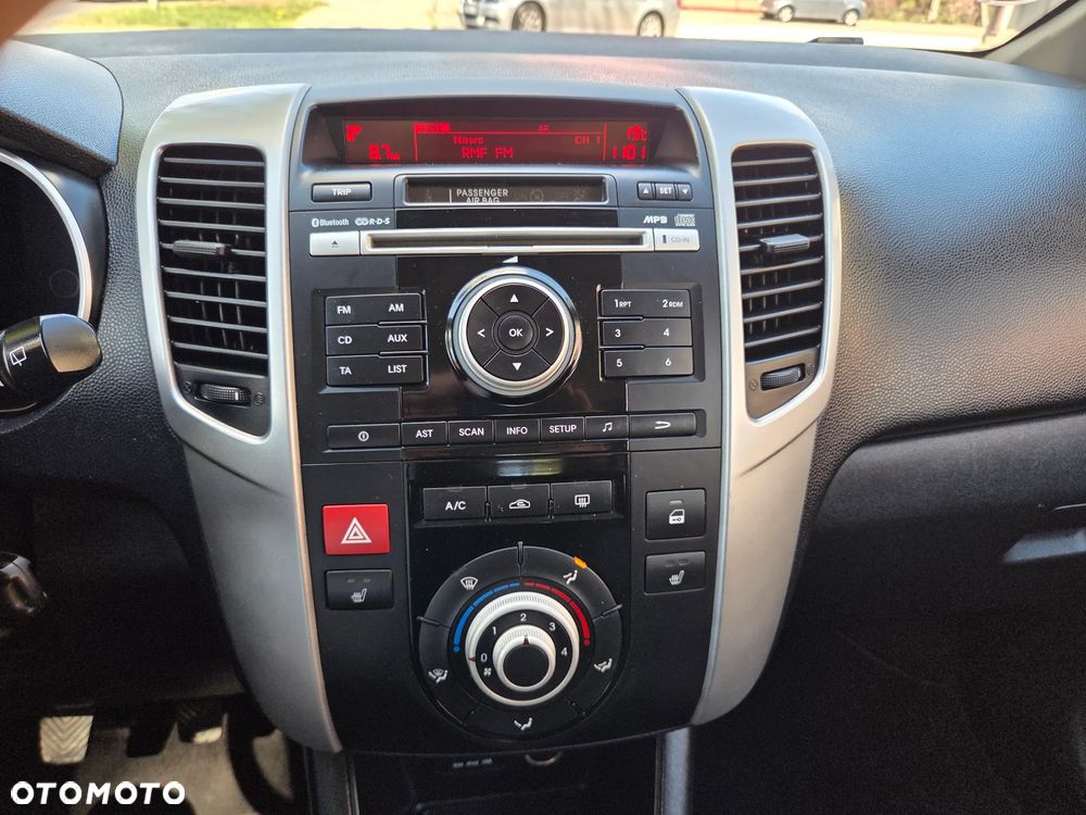 Kia Venga 1.4 CRDi 90 Vision - 14
