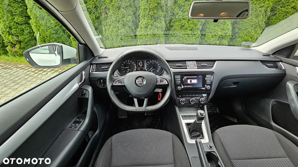 Skoda RAPID 1.6 TDI DPF Active - 33