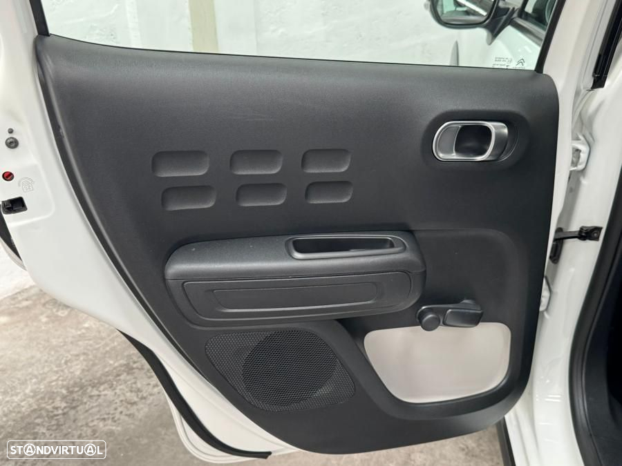 Citroën C3 1.2 PureTech Shine - 37