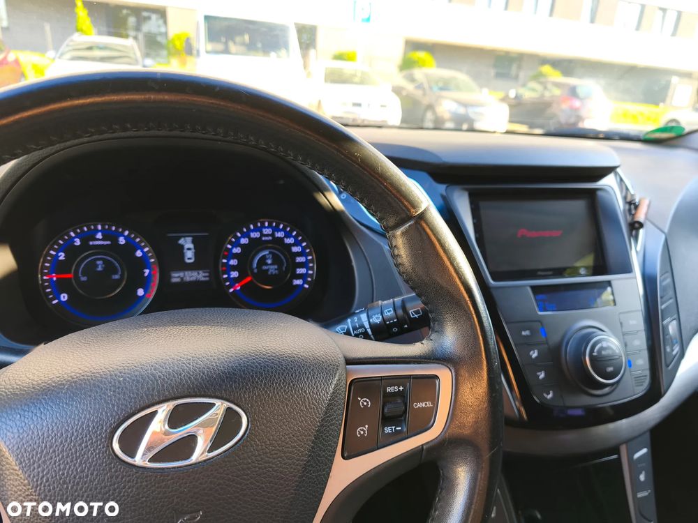 Hyundai i40 Kombi 1.6 Trend - 25