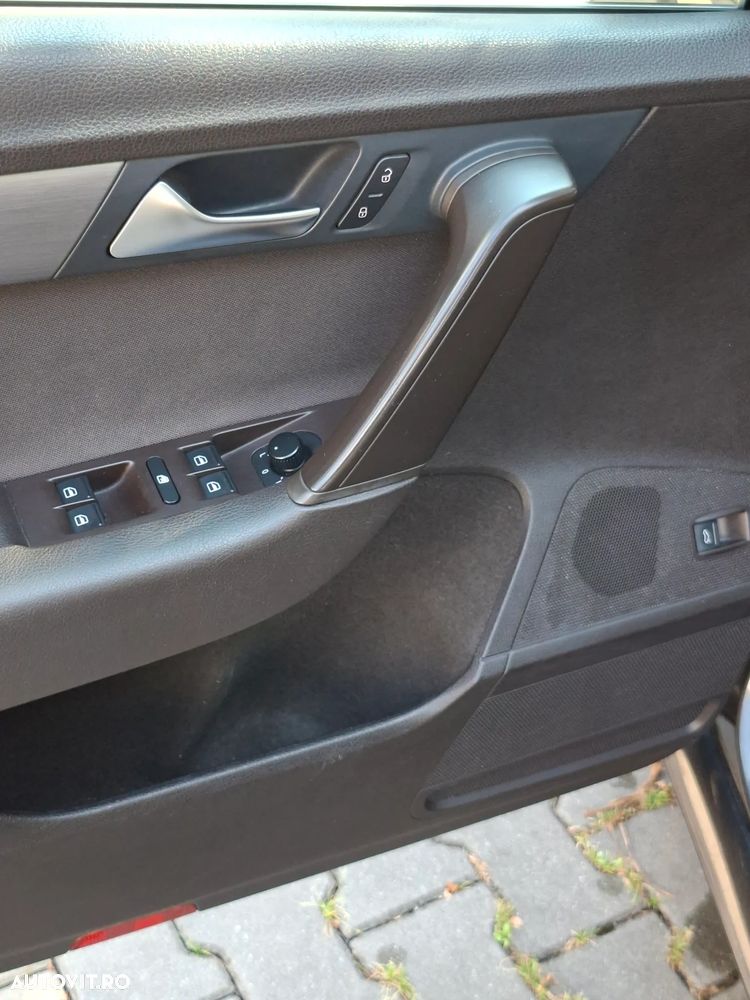 Volkswagen Passat 2.0 TDI Blue TDI Comfortline - 22
