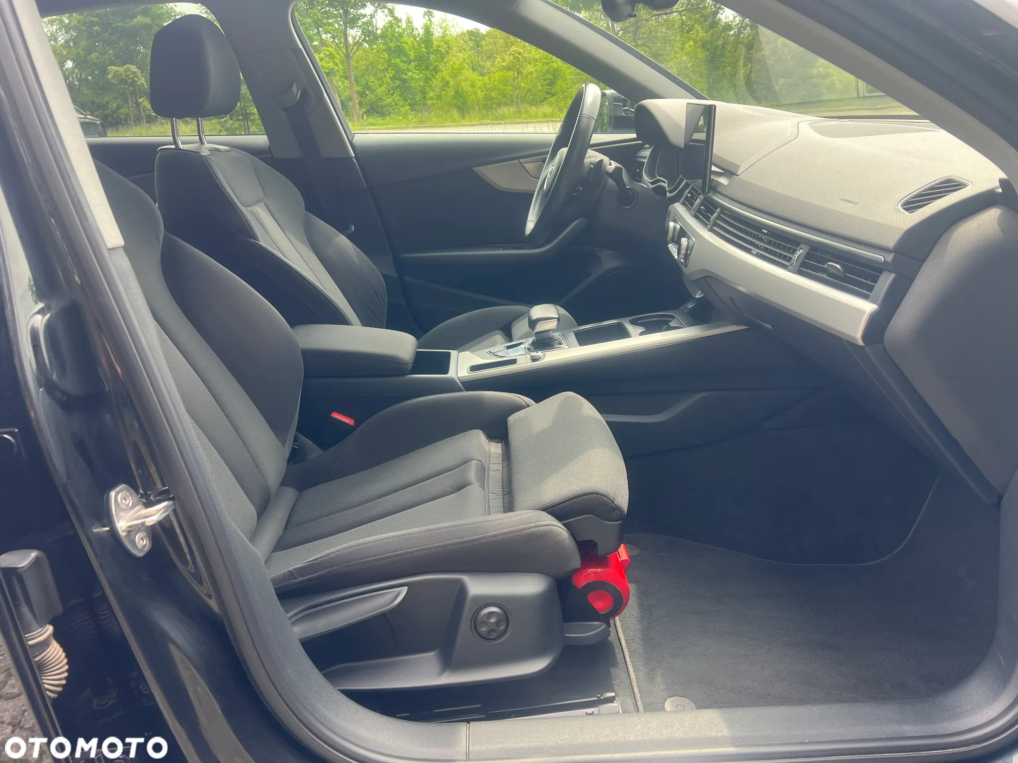 Audi A4 35 TFSI S tronic - 12