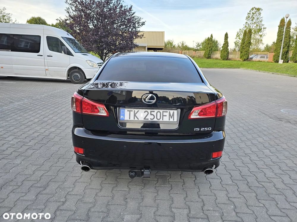 Lexus IS 250 - 16