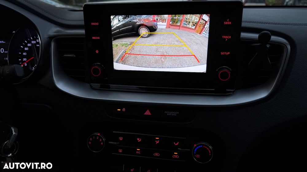 Kia Ceed 1.4 T-GDI Best - 30