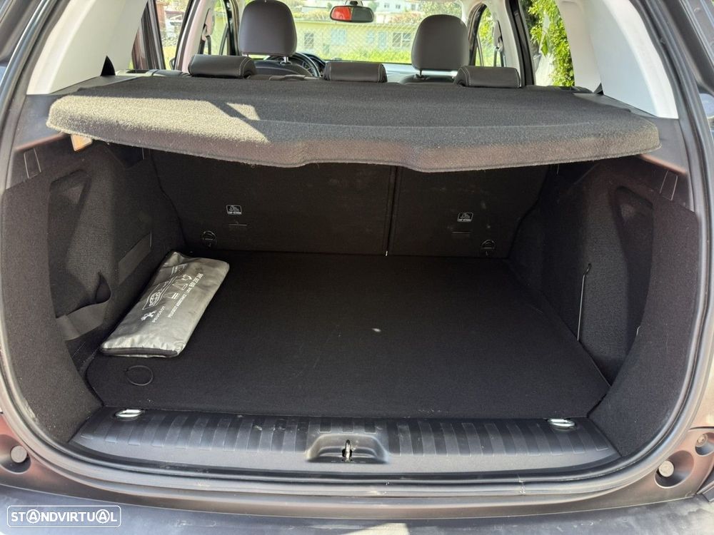 Peugeot 2008 1.2 PureTech Allure - 16