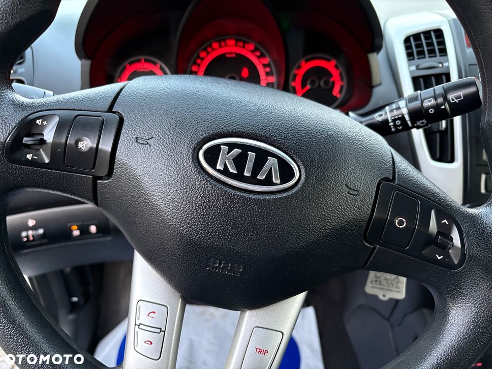 Kia Ceed 1.6 CRDi 90 Spirit - 12