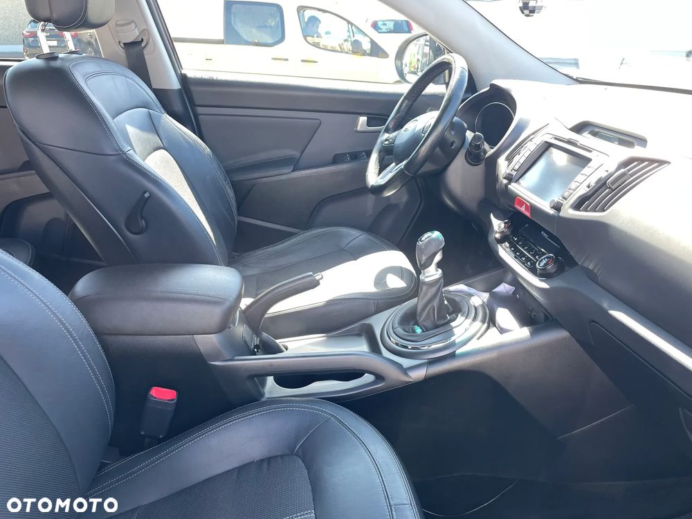 Kia Sportage - 16