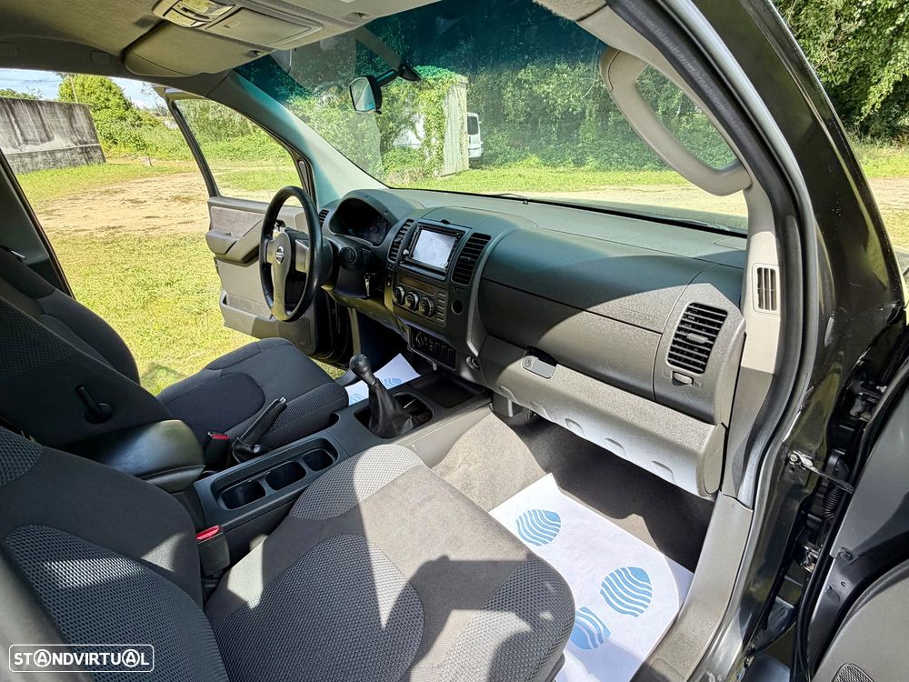 Nissan Navara 2.5 dCi CD XE Comfort - 18