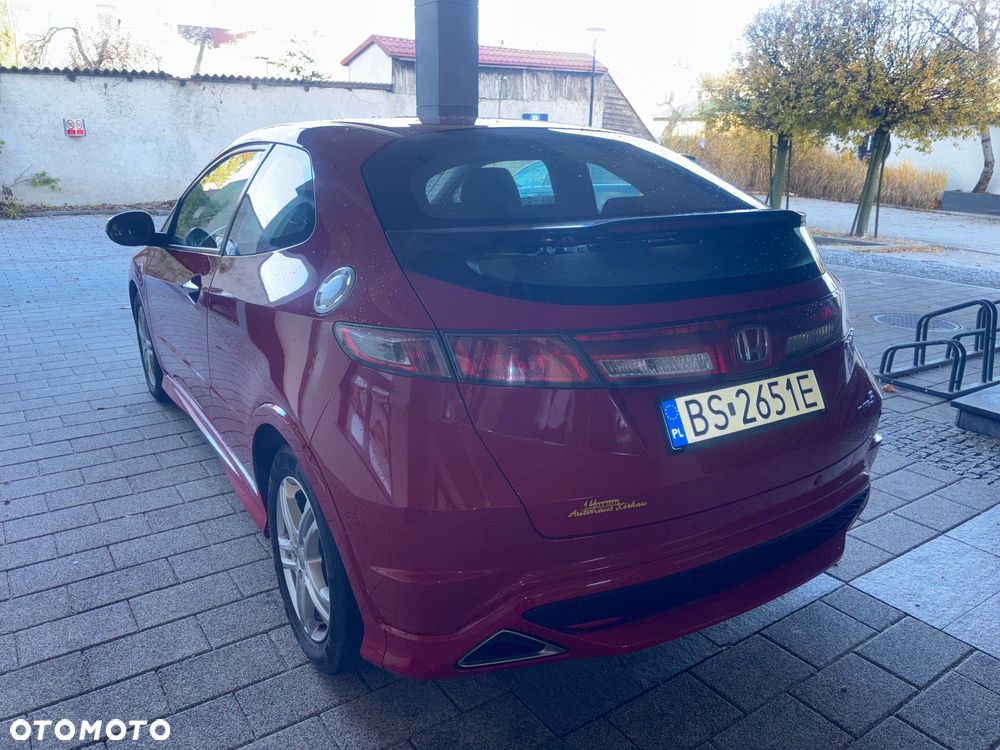 Honda Civic 1.4 i-VTEC - 11