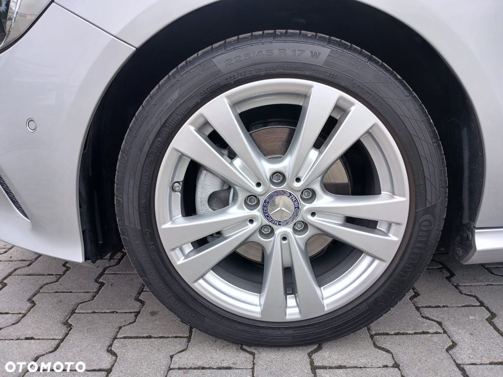 Mercedes-Benz Klasa A 180 AMG Line - 3