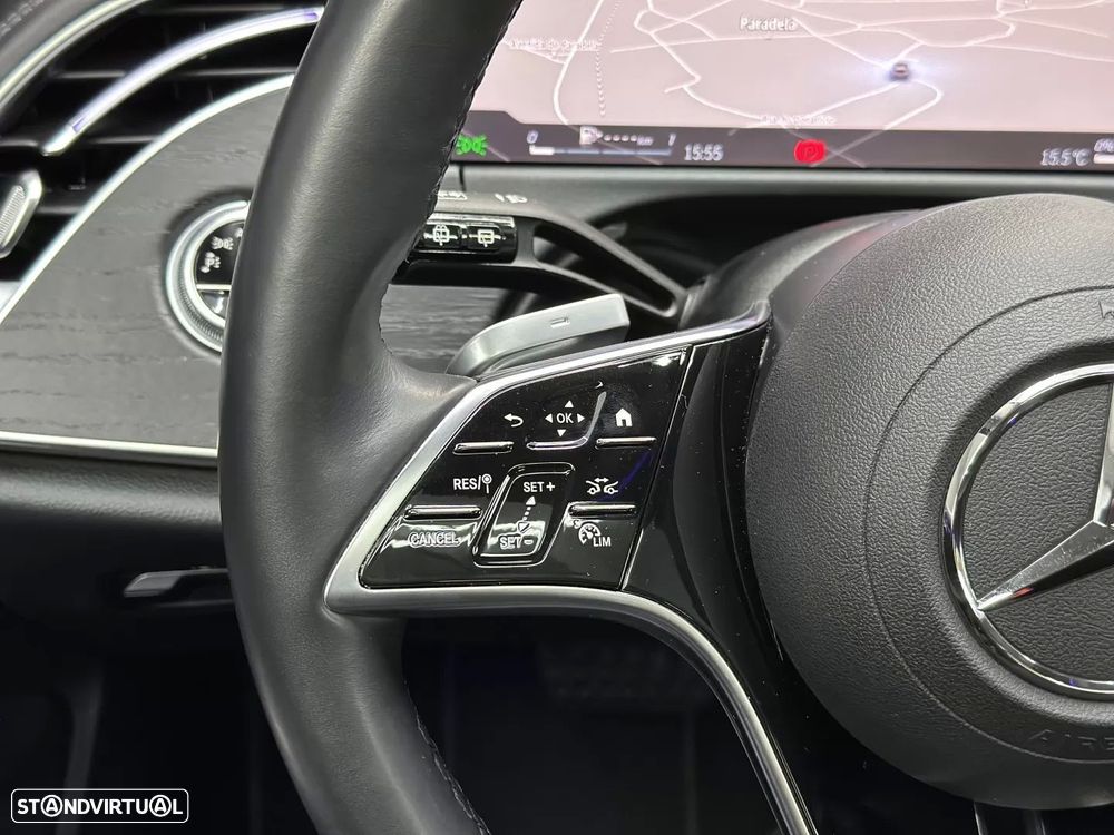 Mercedes-Benz E 300 e Exclusive Line - 19