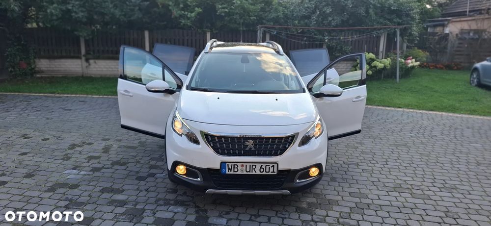 Peugeot 2008 1.6 BlueHDi Allure - 9