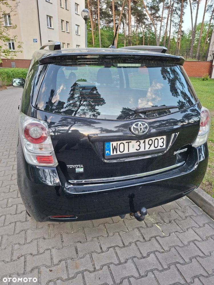Toyota Verso 2009 photo 2