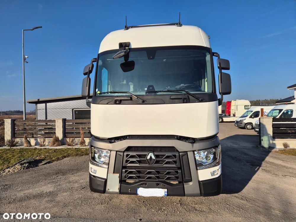 Renault T480 - 8
