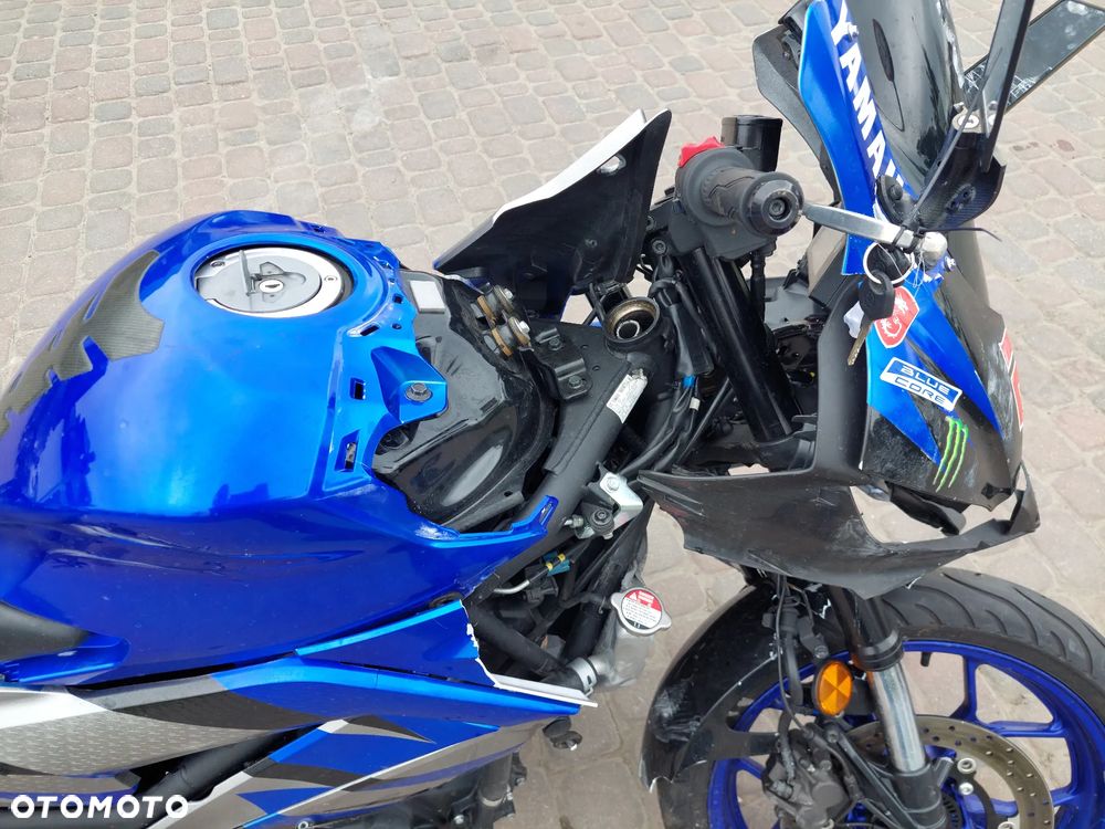 Yamaha R3 - 13