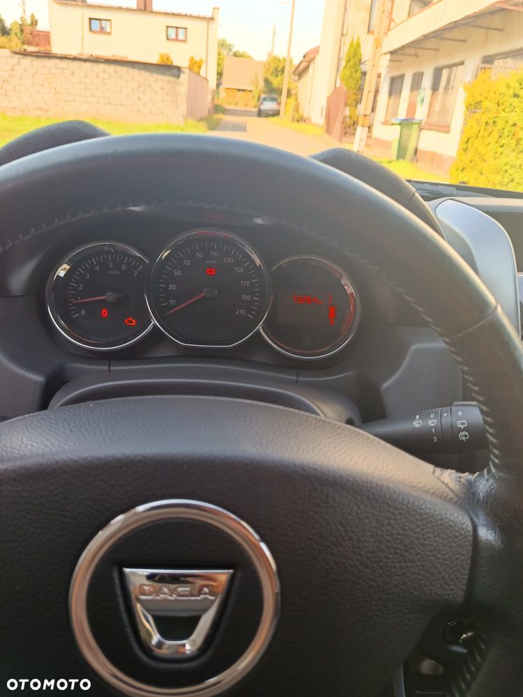 Dacia Duster 1.6 SCe Blackshadow S&S - 8