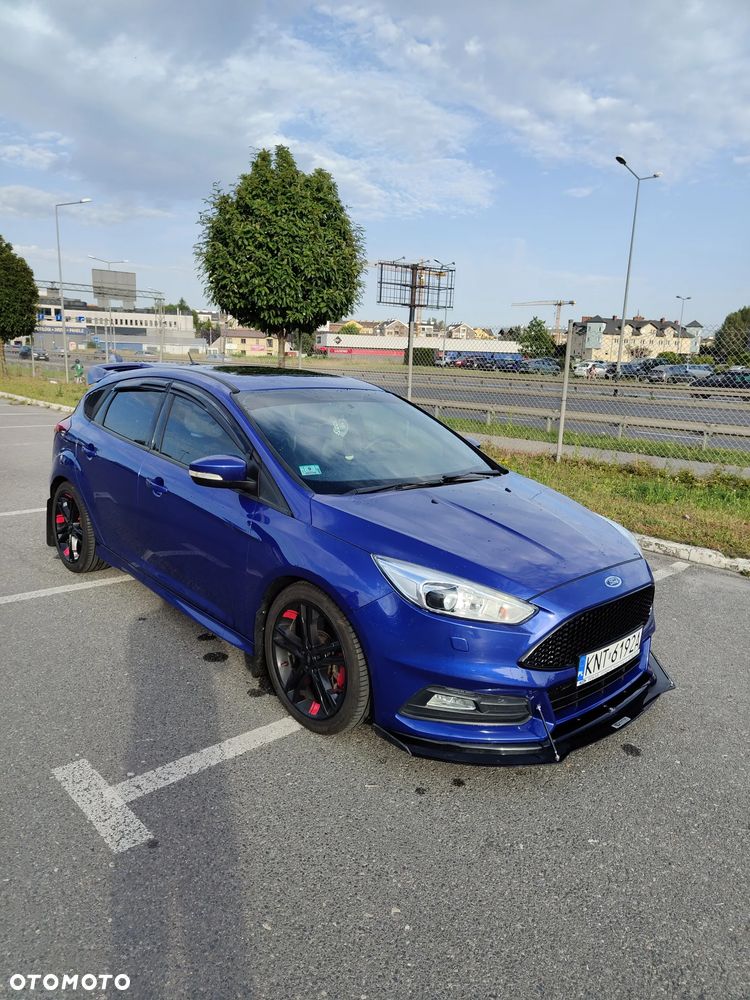 Ford Focus 2.0 EcoBoost ST-2 - 13