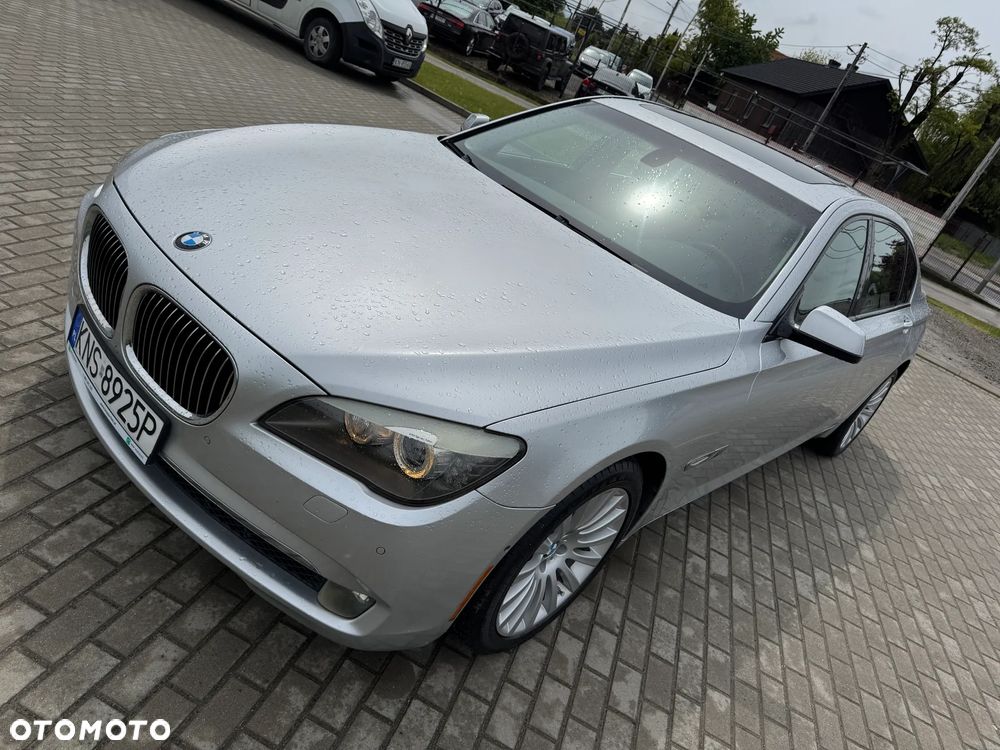 BMW Seria 7 750Li - 29