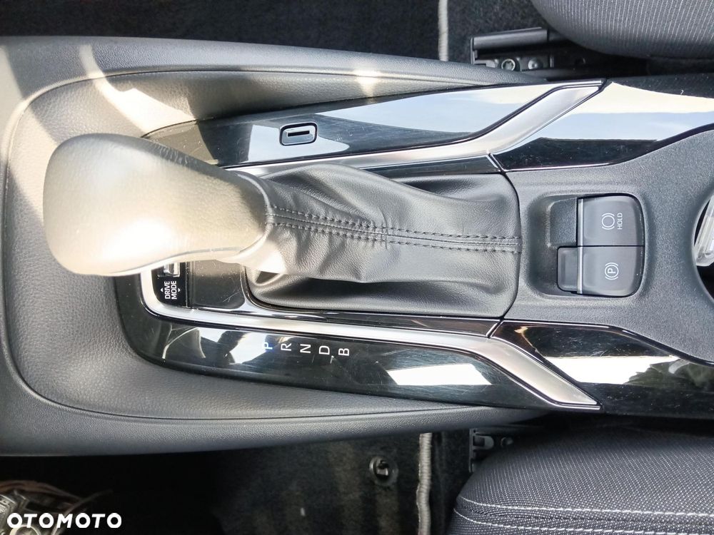 Toyota Corolla 1.8 Hybrid Comfort - 24