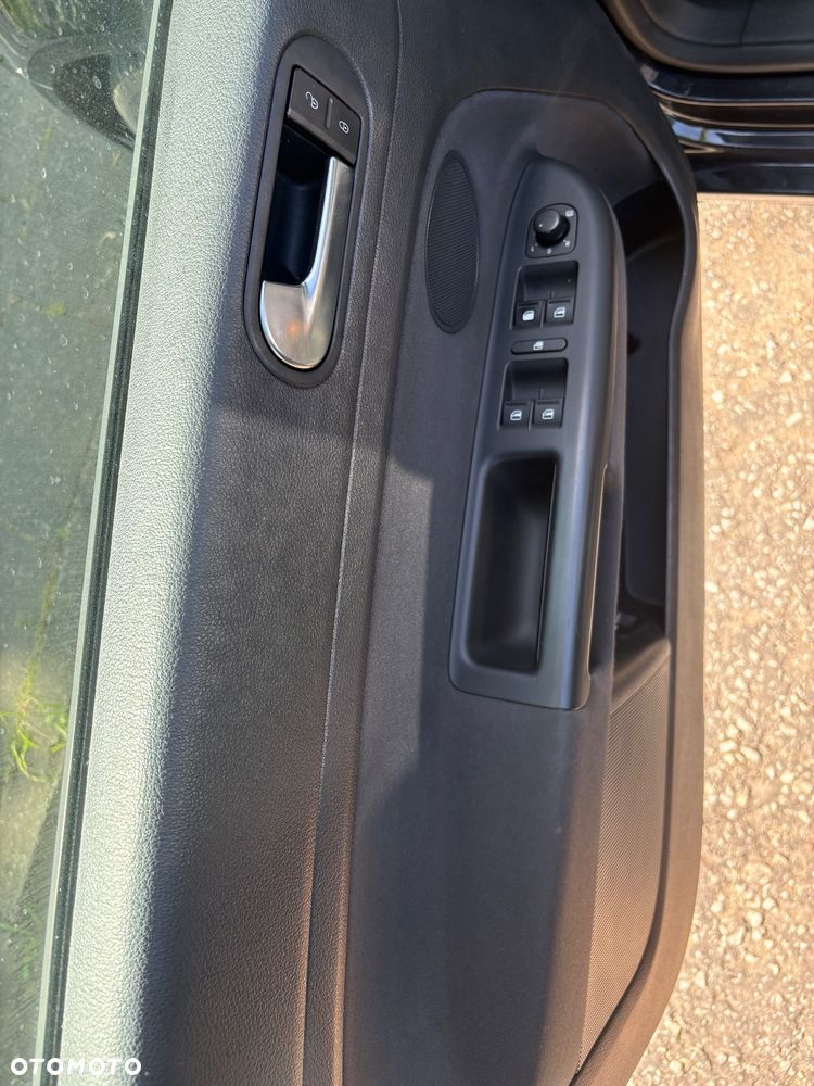 Volkswagen Golf Plus 1.6 TDI BlueMot Trendline DSG - 6