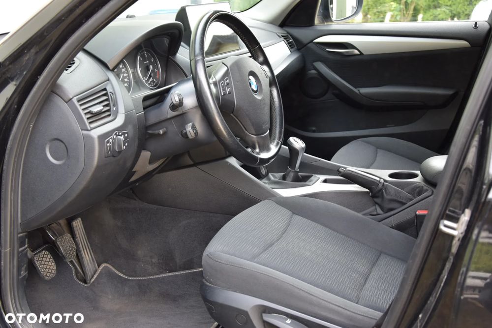 BMW X1 sDrive20d - 20