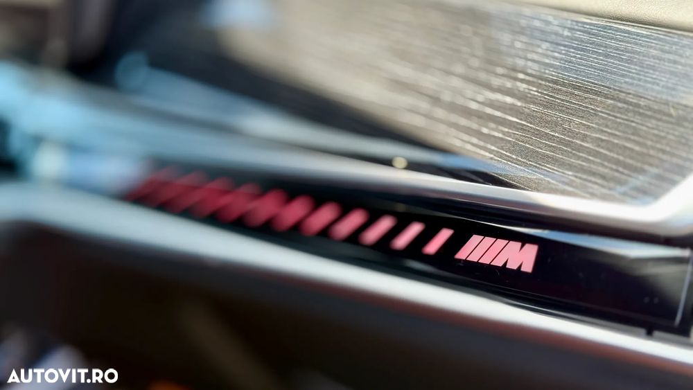 BMW X7 M60i xDrive AT MHEV - 18