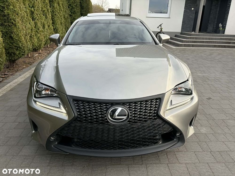 Lexus RC - 17