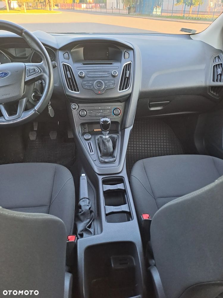 Ford Focus 1.6 TDCi Trend - 24