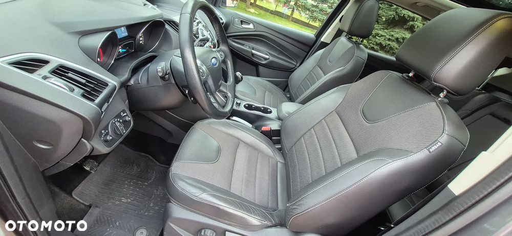 Ford Kuga 2.0 TDCi 2x4 Titanium - 9