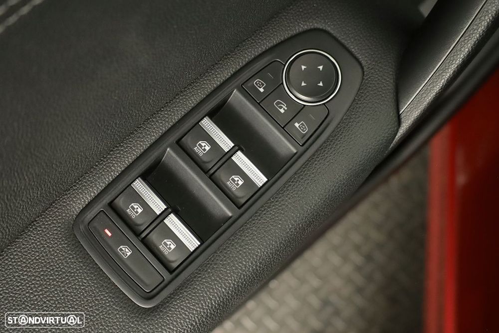 Renault Captur 1.0 TCe Techno Bi-Fuel - 19