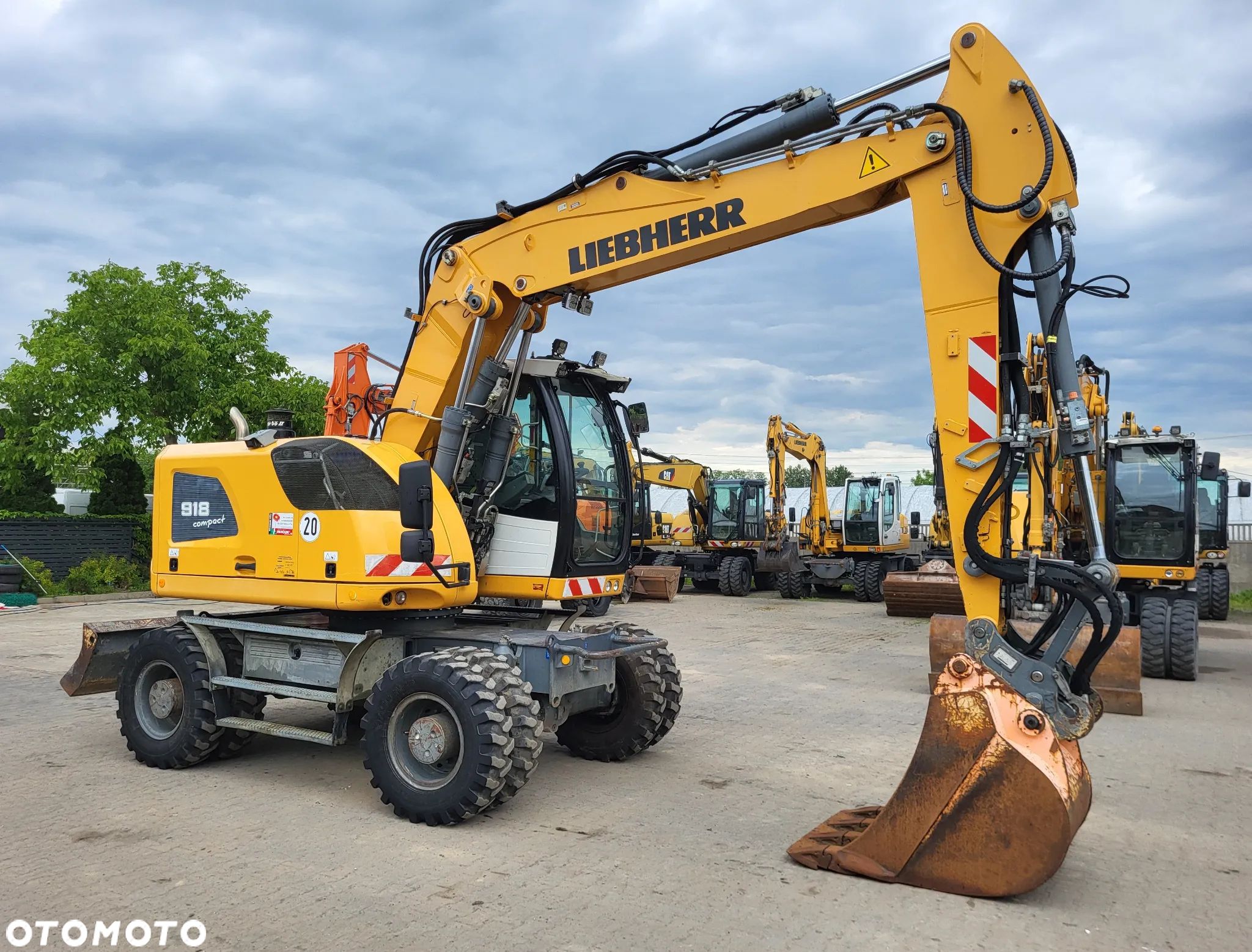 Liebherr A918 Compact / z Niemiec / Stan idealny / - 1