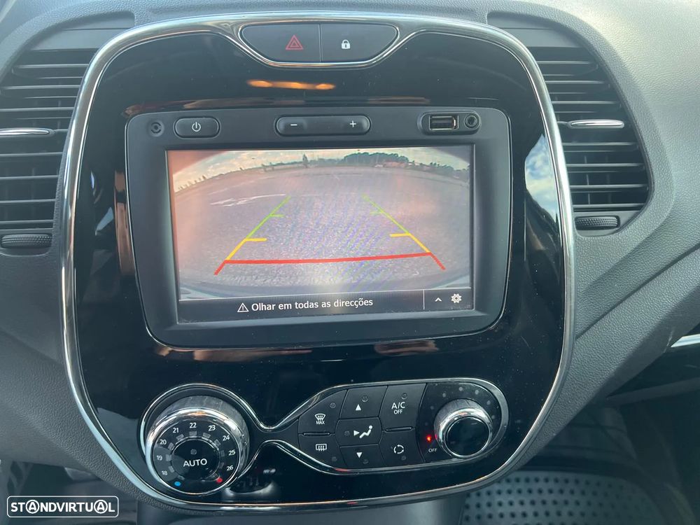 Renault Captur 1.5 dCi Exclusive - 17