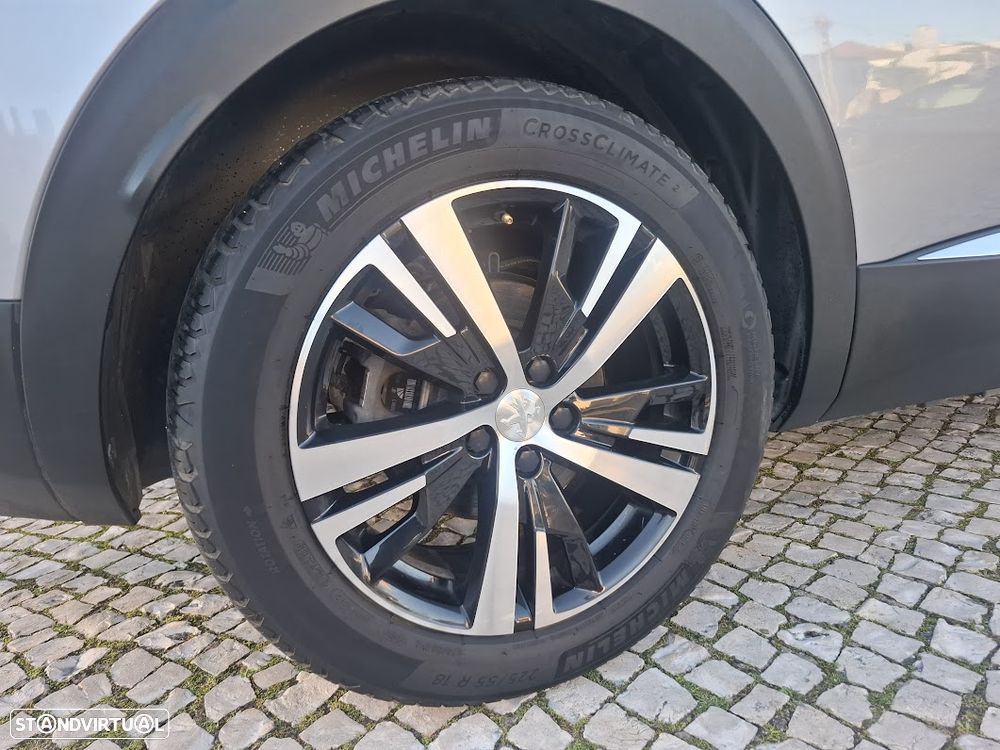 Peugeot 3008 1.6 Hybrid4 GT Pack e-EAT8 - 49