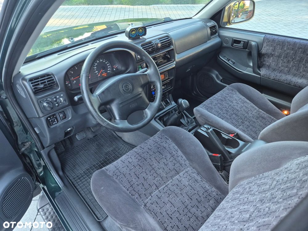 Opel Frontera - 10
