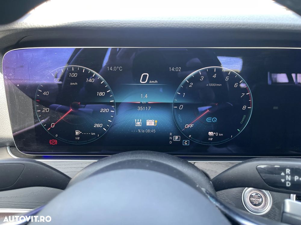 Mercedes-Benz E - 12