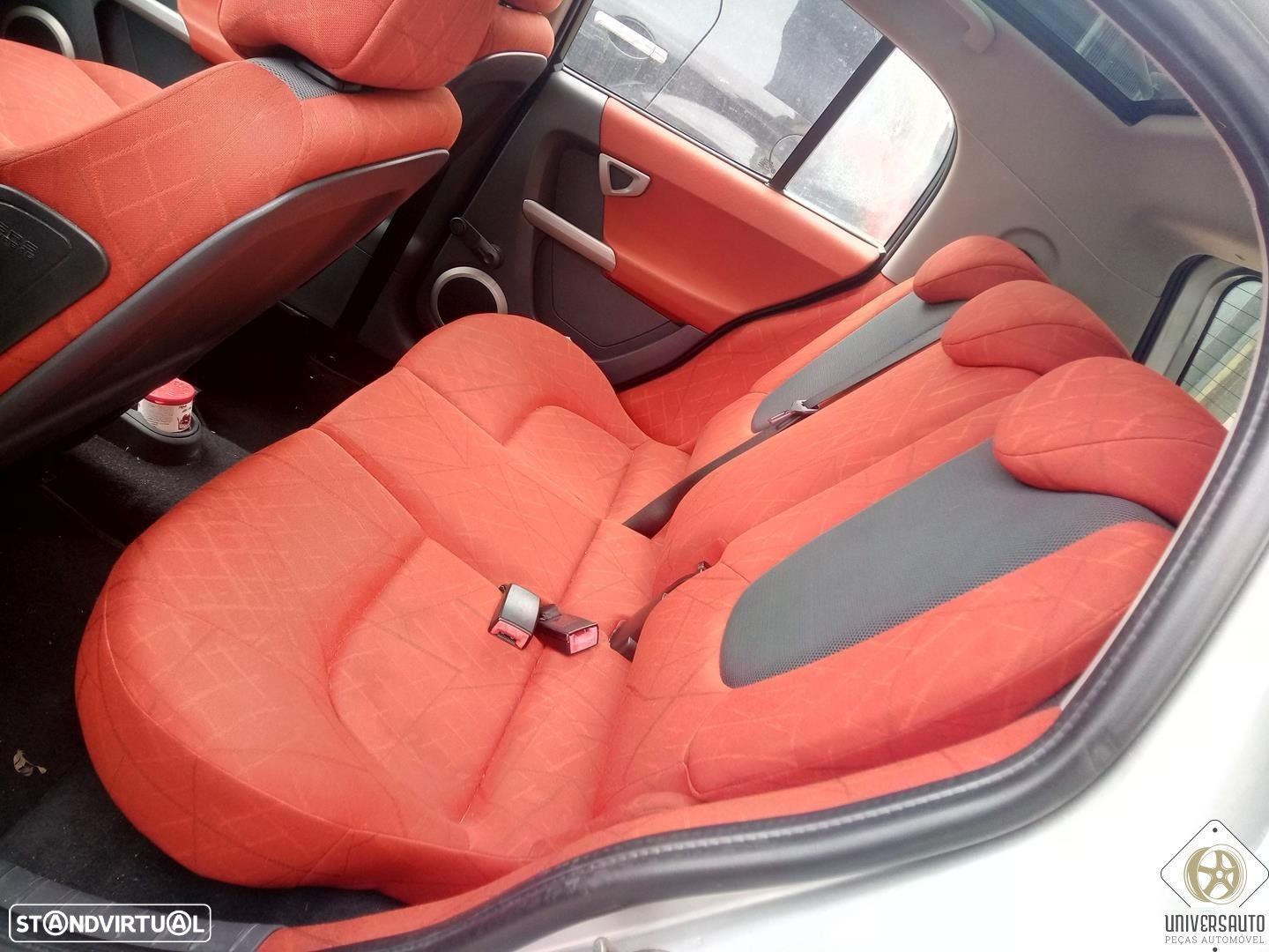 BANCOS TRASEIROS SMART FORFOUR 2004 - 1