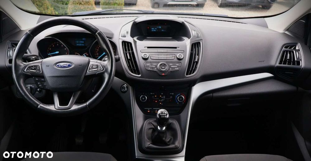 Ford Kuga - 13